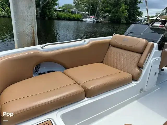 Crownline E225 XS