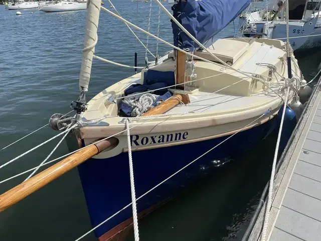 Classic Oystercatcher 16 Gaff Cutter