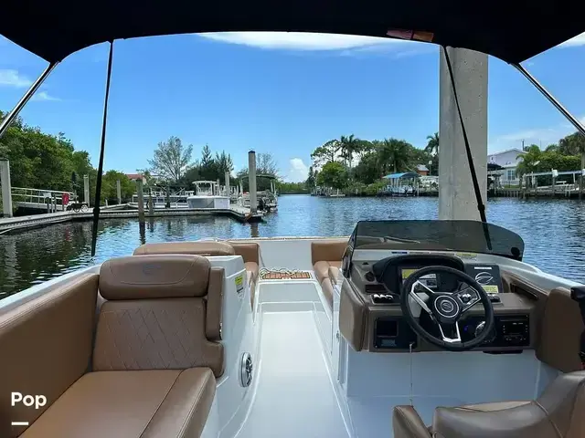 Crownline E225 XS