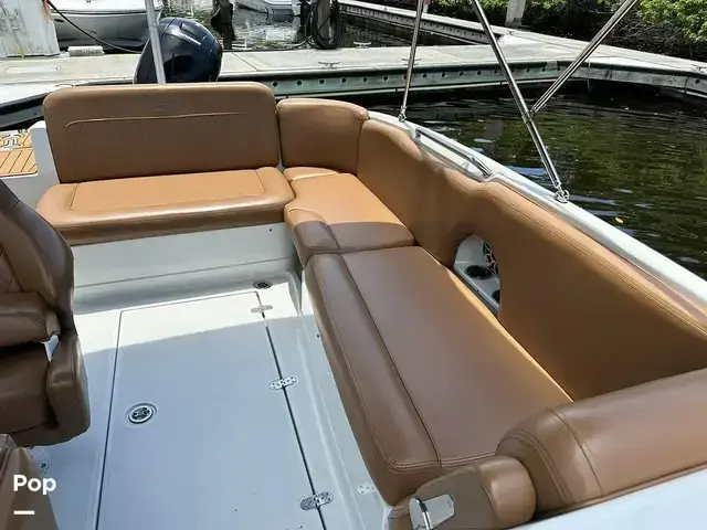 Crownline E225 XS