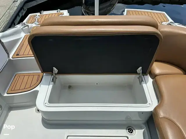 Crownline E225 XS