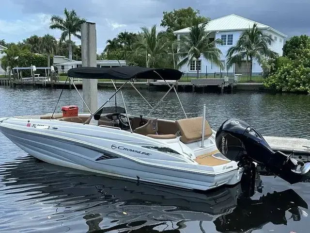 Crownline E225 XS