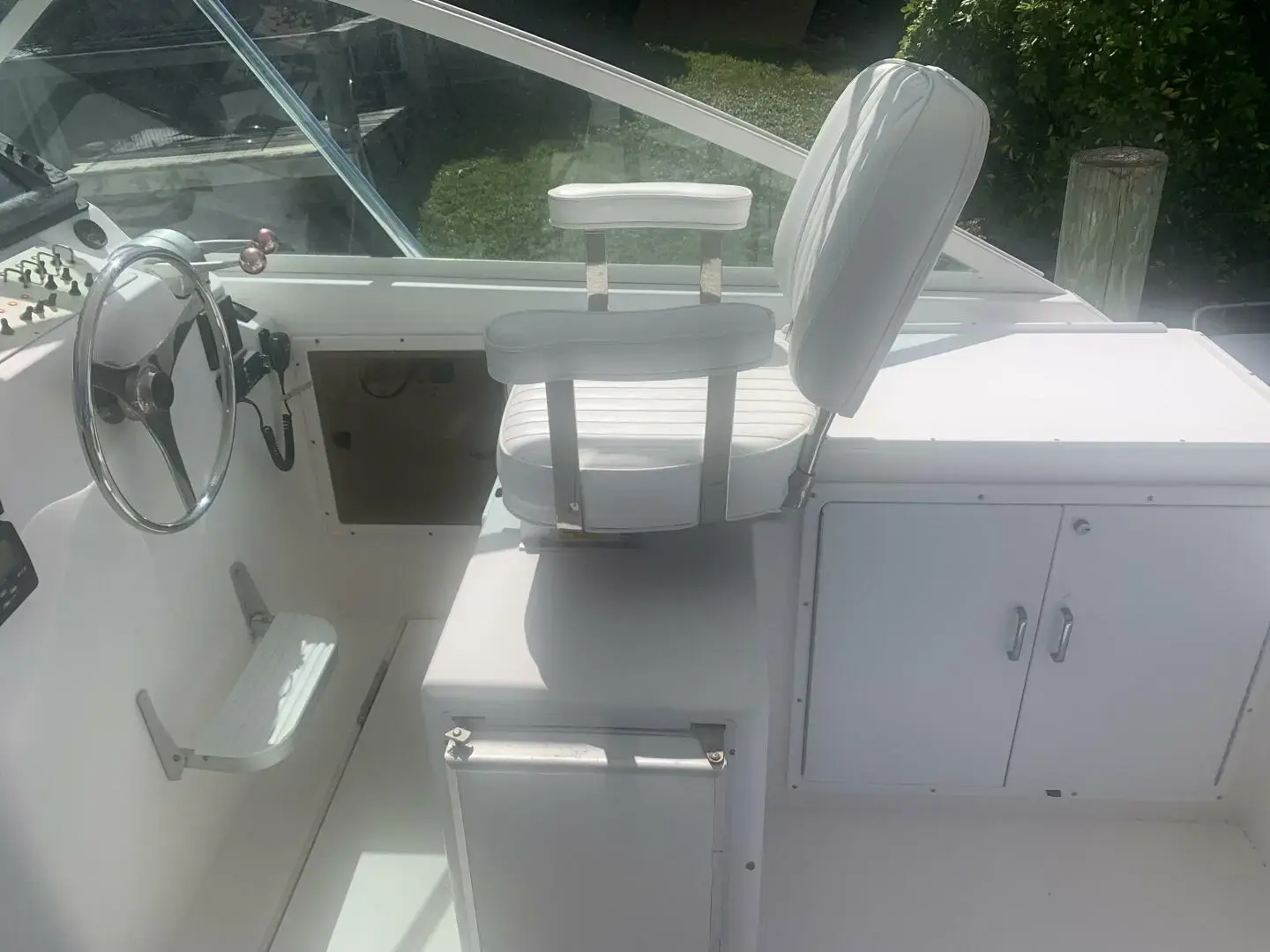 2002 Dolphin 35 express