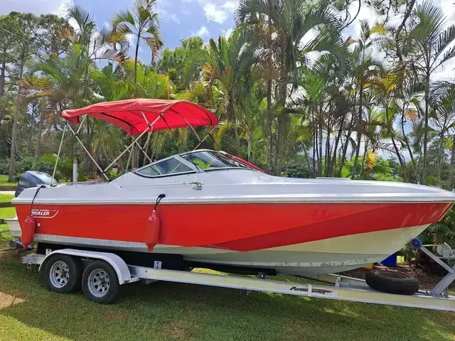 Boston Whaler Temptation 2200