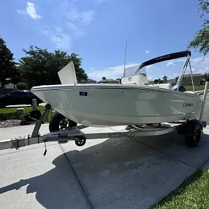 2016 Robalo R160