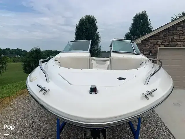 Sea Ray 220 Signature Select