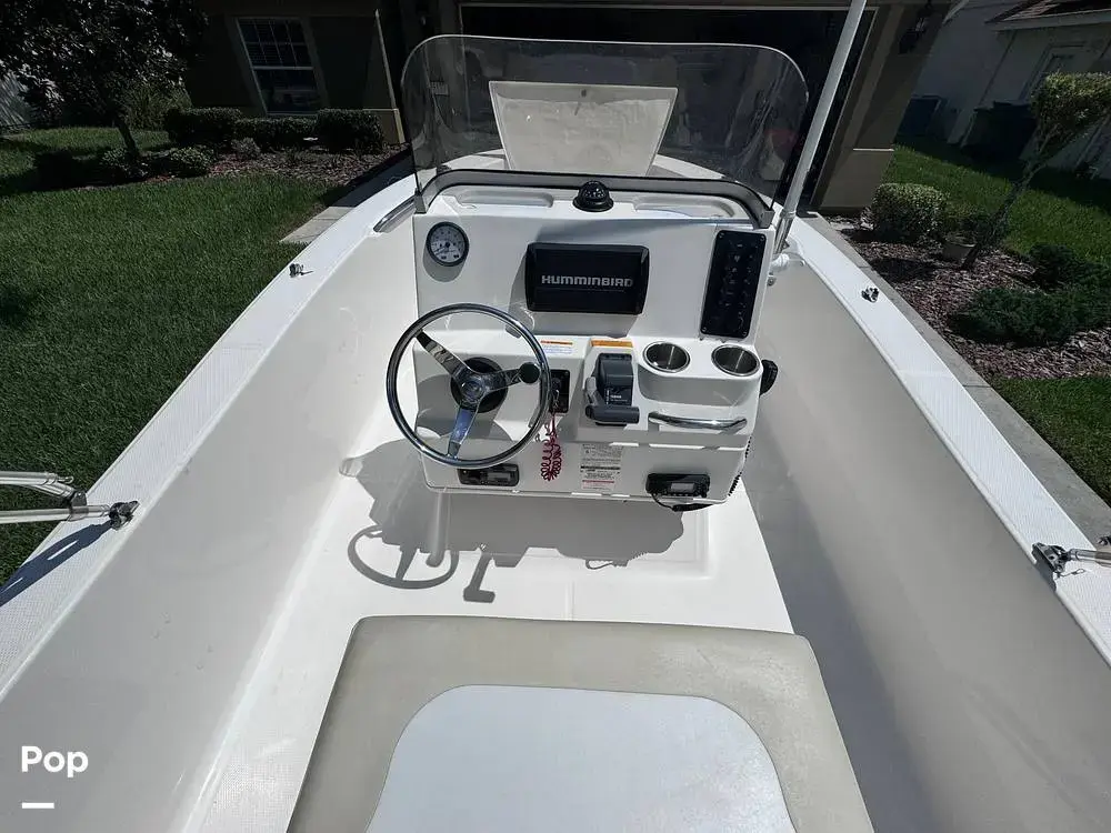 2016 Robalo r160