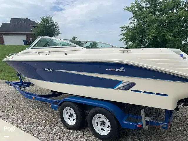 Sea Ray 220 Signature Select