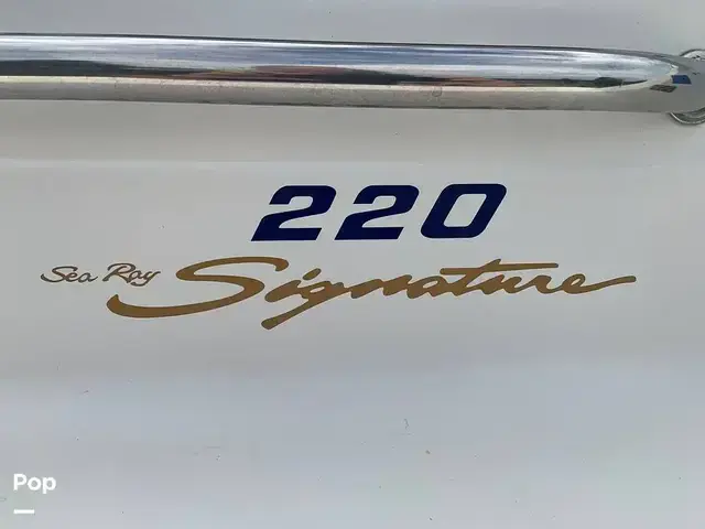 Sea Ray 220 Signature Select