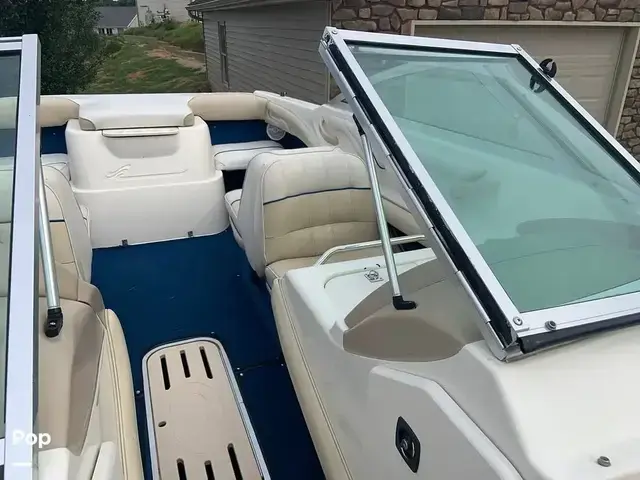 Sea Ray 220 Signature Select