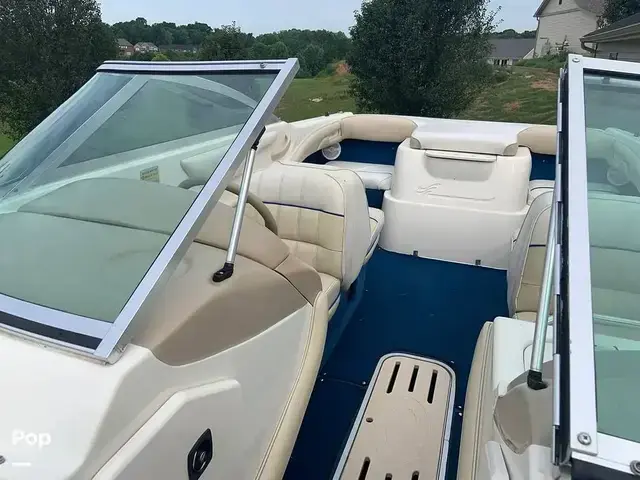 Sea Ray 220 Signature Select