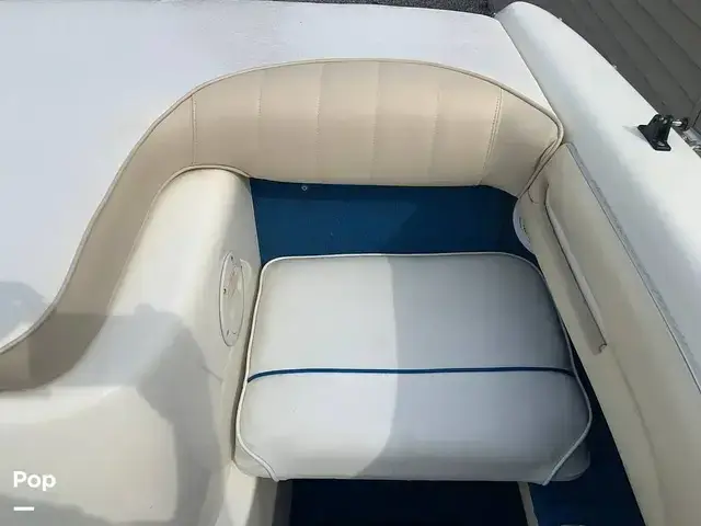 Sea Ray 220 Signature Select