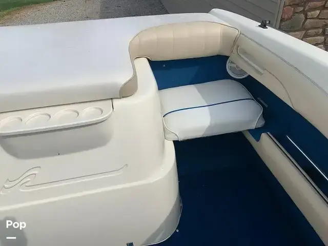 Sea Ray 220 Signature Select