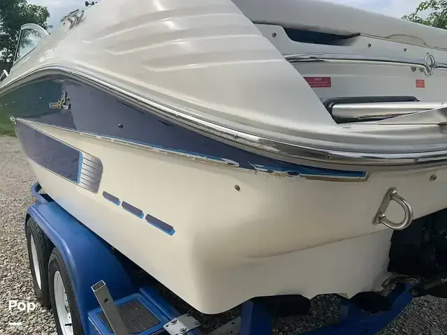 Sea Ray 220 Signature Select