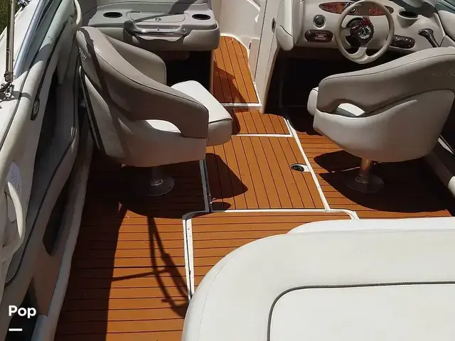 Sea Ray 220