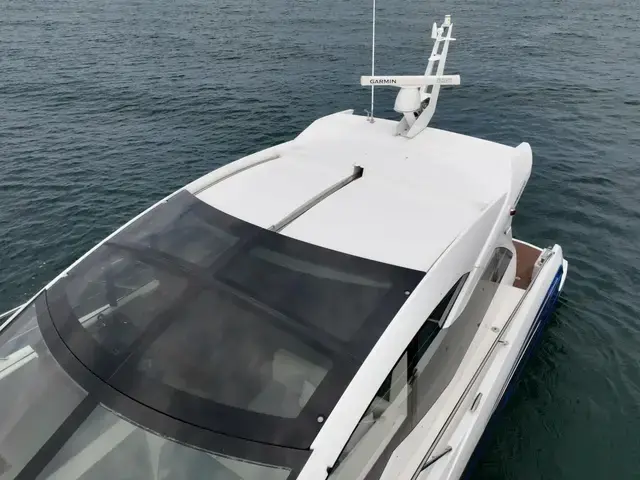 Sunseeker Predator 54