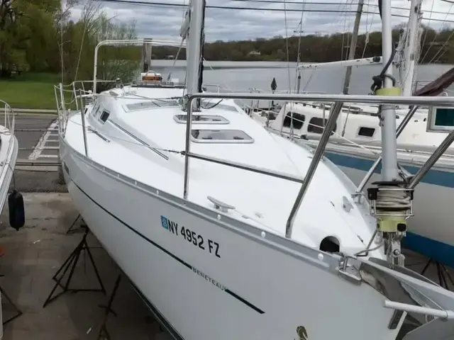 Beneteau Oceanis 323