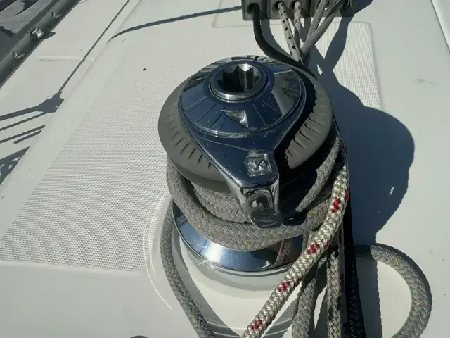 Beneteau Oceanis 323