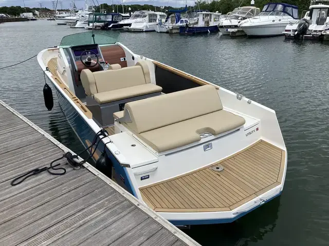 Cormate Utility 27 Supermarine