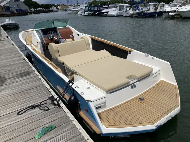 Cormate Utility 27 Supermarine