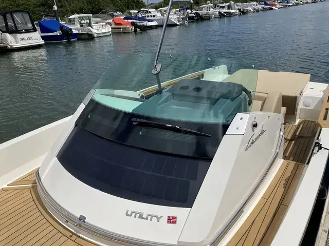 Cormate Utility 27 Supermarine