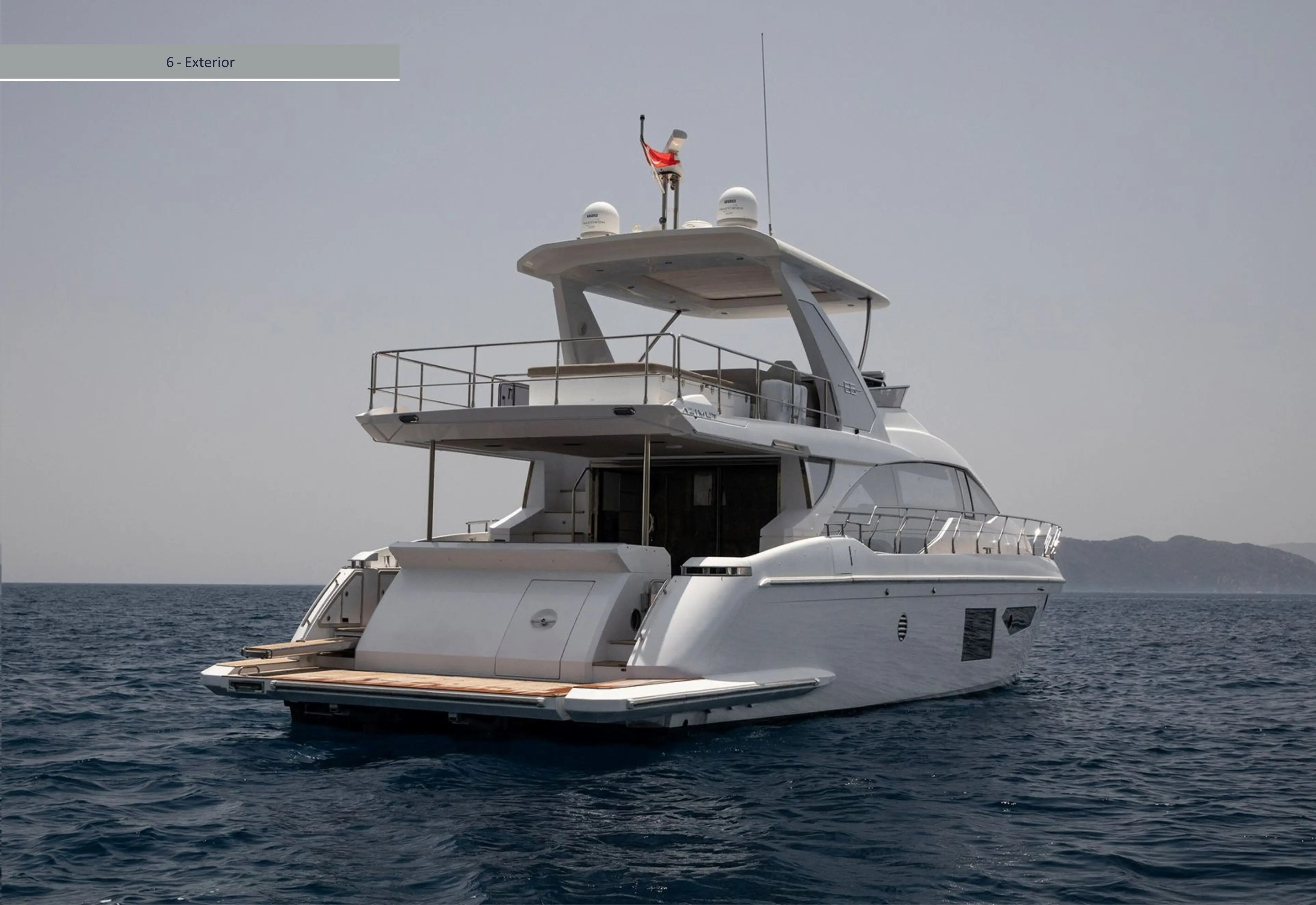 2019 Azimut 66 flybridge