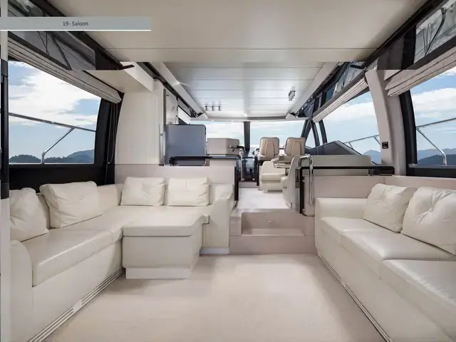 Azimut 66 Fly