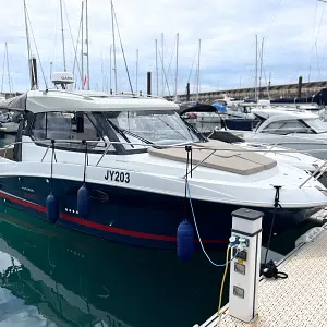 2016 Beneteau Antares 880