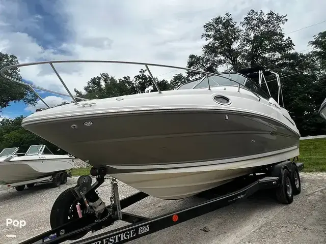 Sea Ray 240 Sundancer