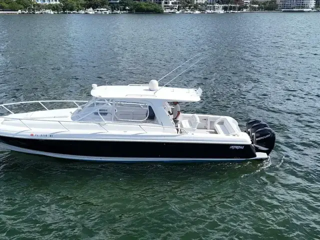 Intrepid Boats 390 Sport Yacht