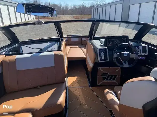 Malibu Wakesetter 26 LSV