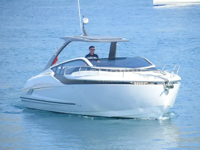 Fairline F Line 33