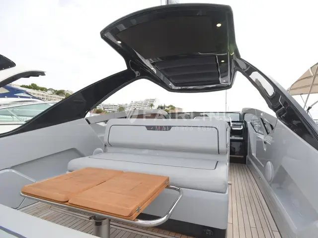 Fairline F Line 33