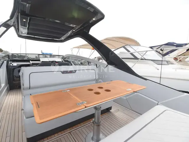 Fairline F Line 33