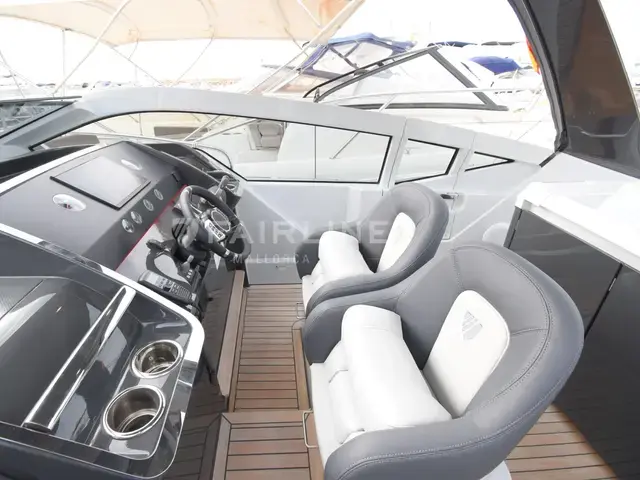 Fairline F Line 33