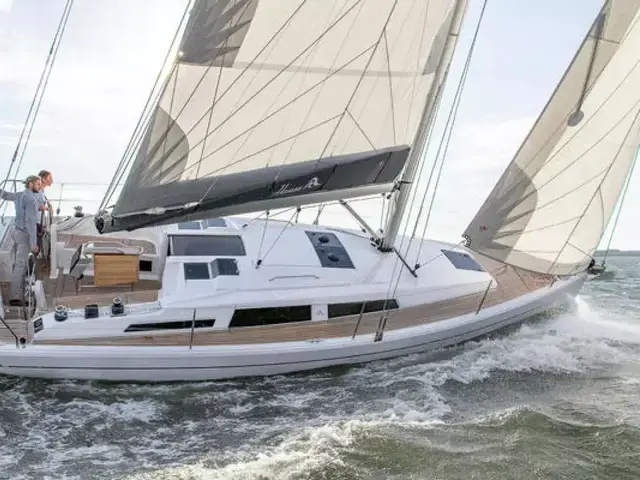 Hanse 348