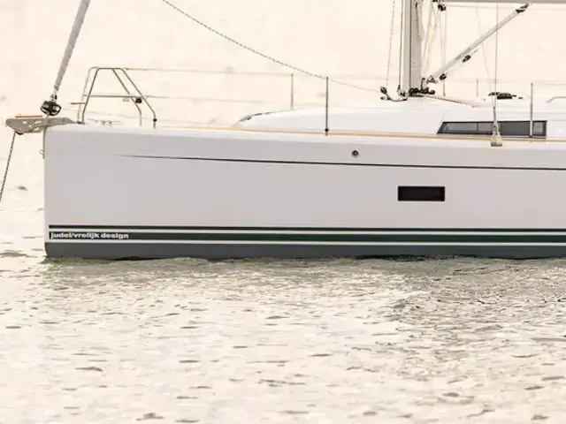 Hanse 348