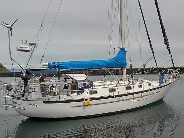 Pacific Seacraft 34