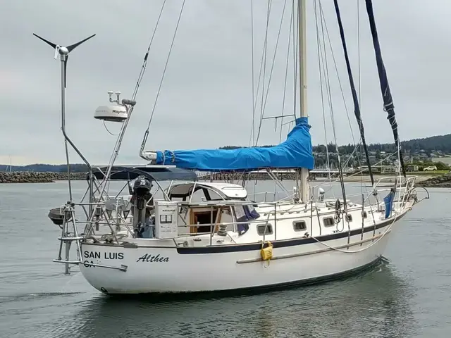 Pacific Seacraft 34