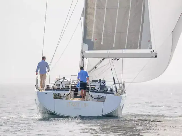 Hanse 548