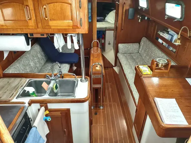 Pacific Seacraft 34