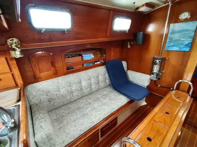 Pacific Seacraft 34