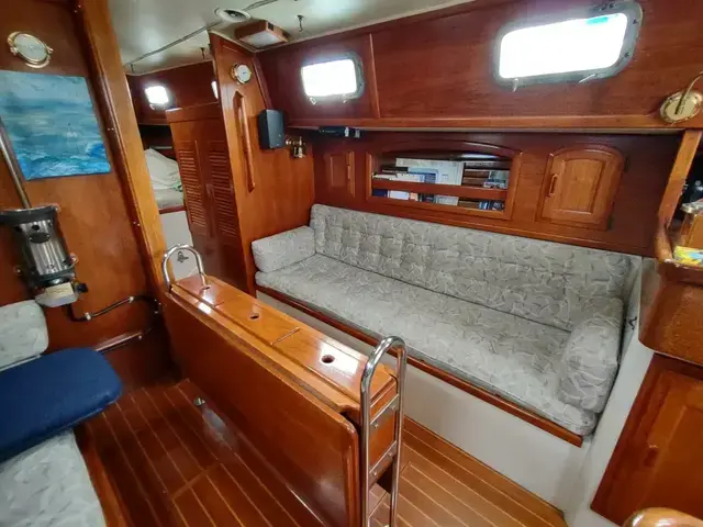 Pacific Seacraft 34