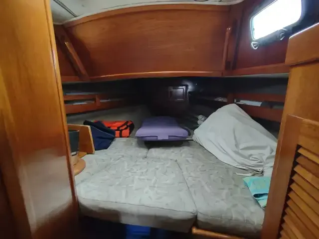 Pacific Seacraft 34