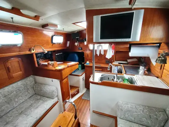 Pacific Seacraft 34