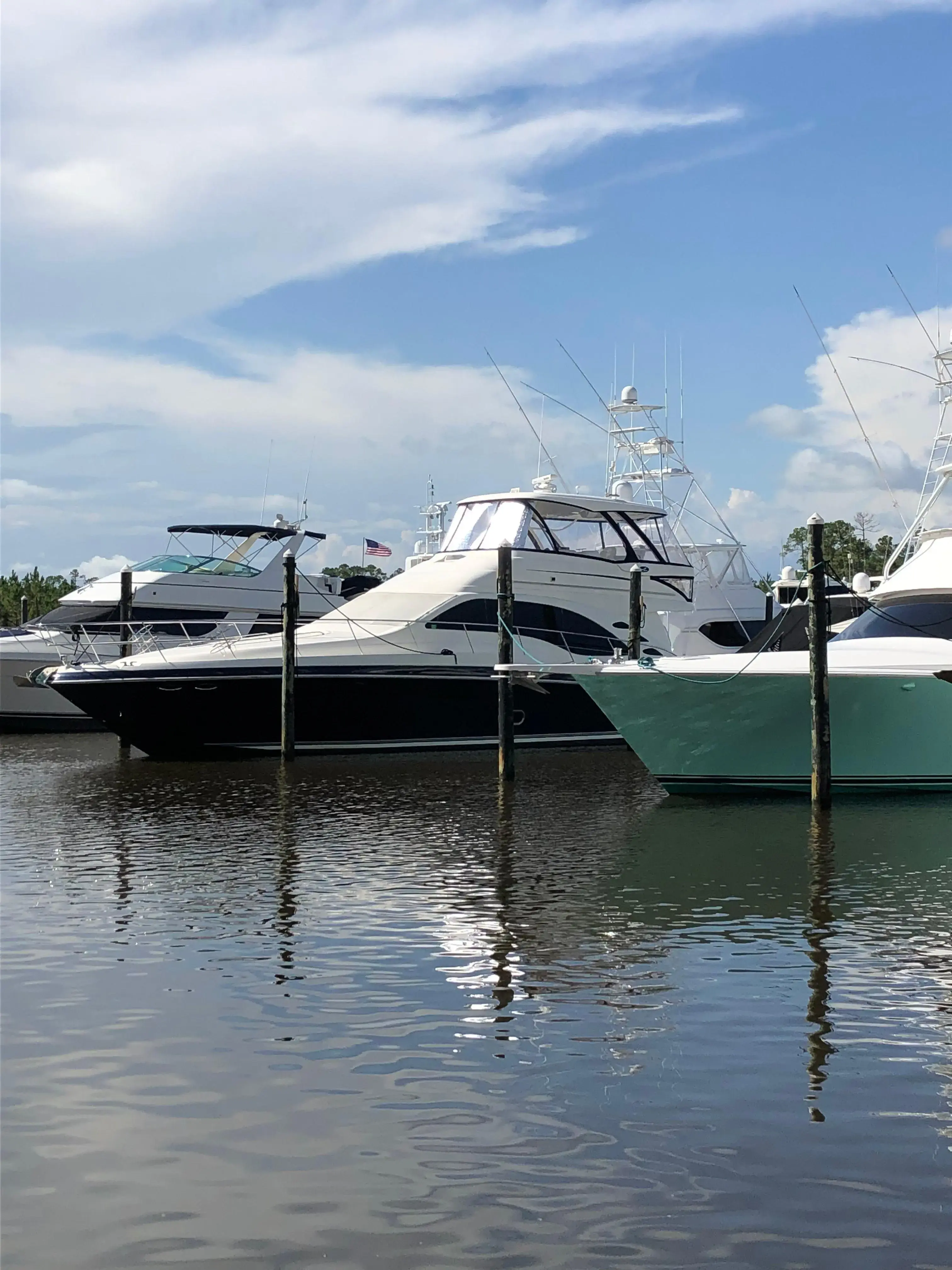 2005 Sea Ray 550 sedan bridge