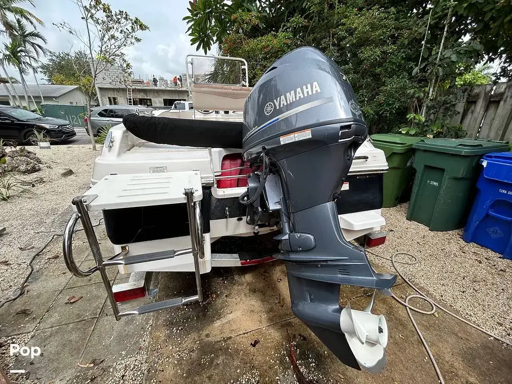 2018 Robalo r160 cc