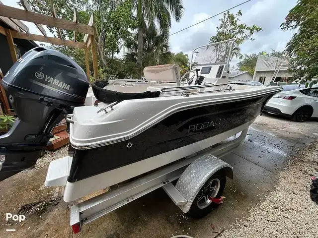 Robalo R160 CC