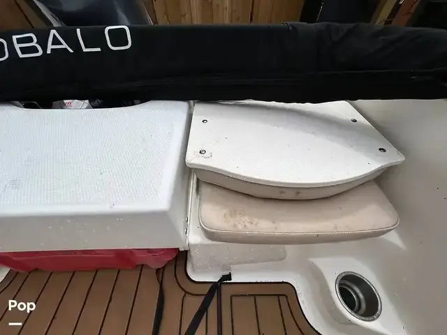 Robalo R160 CC