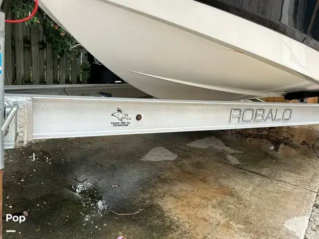 Robalo R160 CC